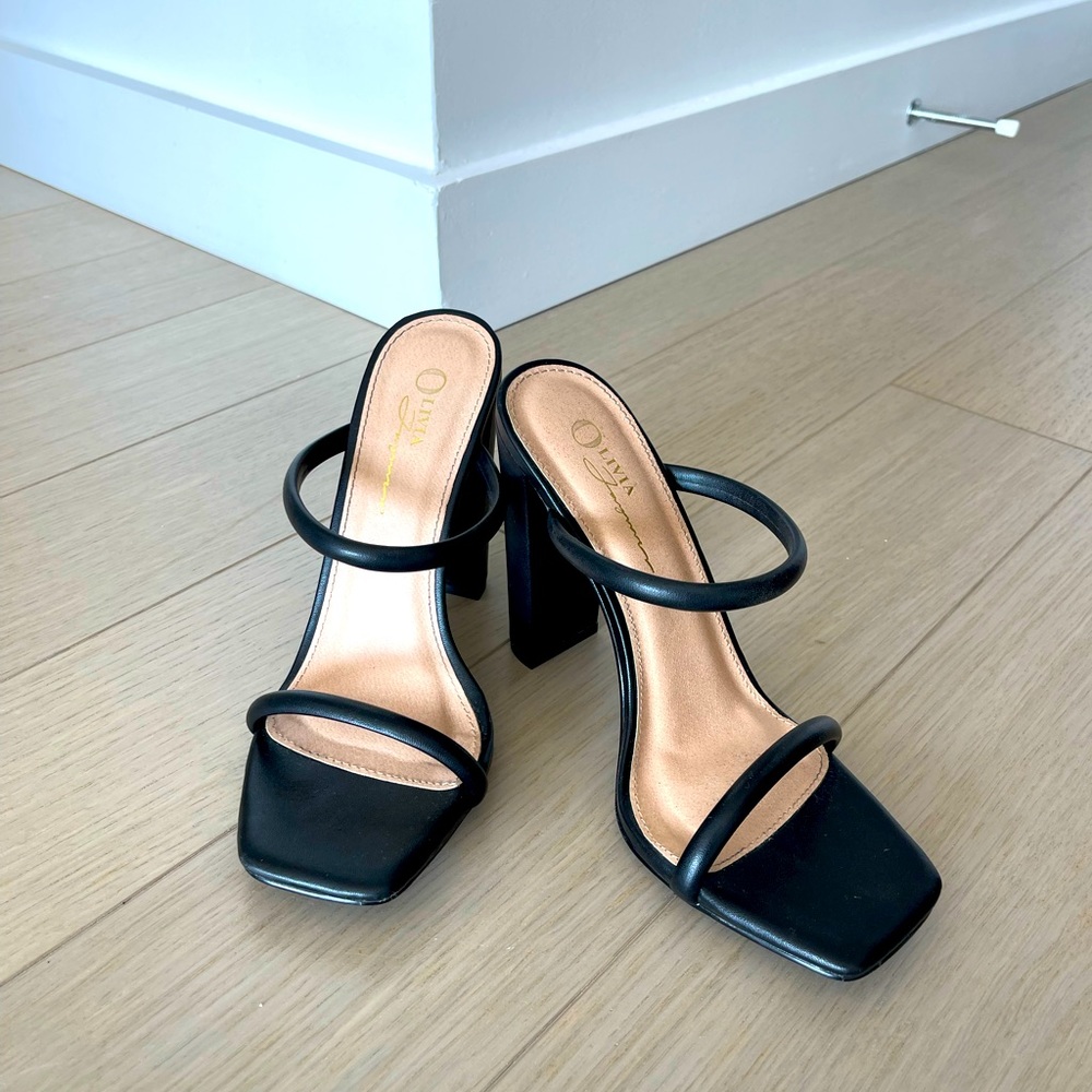 Comfy pumps